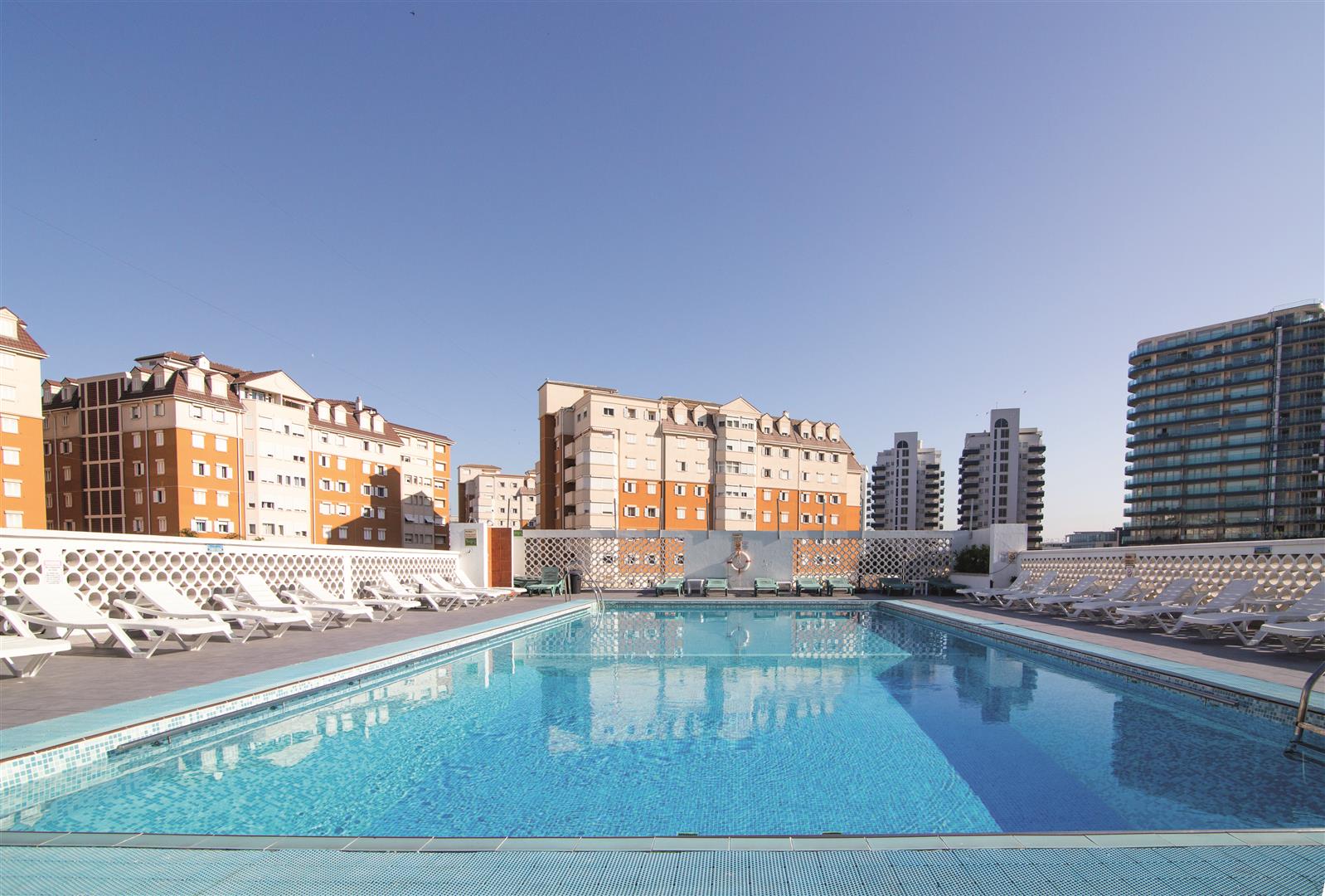 Image of Apartment - 2 Bedrooms - 2 Bathrooms for Rental in Ocean Heights-Gibraltar, Image 9